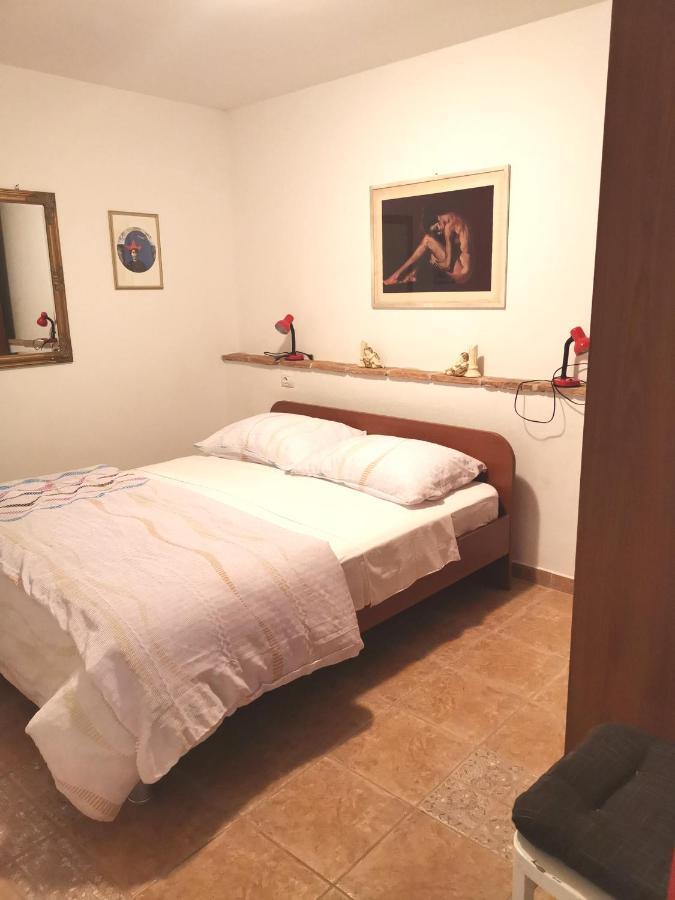 Apartment Giulio - 10Mt To The Beach ロヴィニ エクステリア 写真