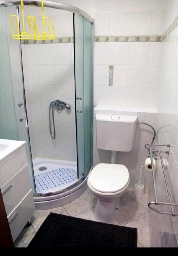 Apartment Giulio - 10Mt To The Beach ロヴィニ エクステリア 写真